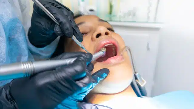 periodoncia en Sevilla para tu boca